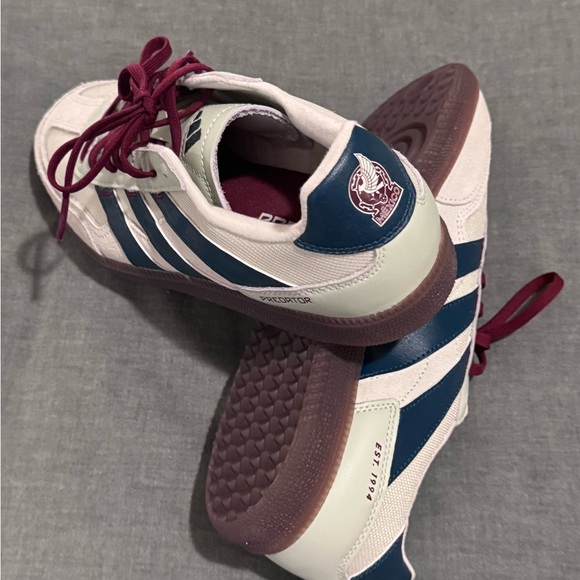 Adidas Mexico Predator Shoes - Picture 4 of 5